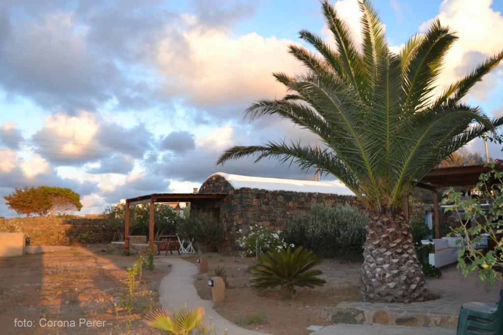 Holiday home Dammuso Primavera